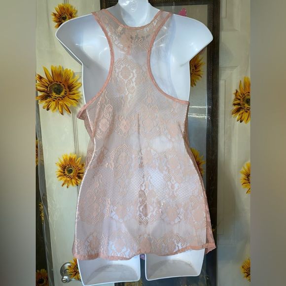 Sheer lace sleeveless racer back tank top pink medium - Picture 3 of 5